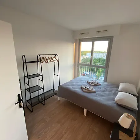 Spacieux - 10' Gare Apartment Angers