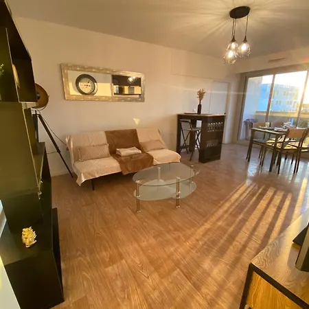 Apartment Spacieux - 10' Gare Angers